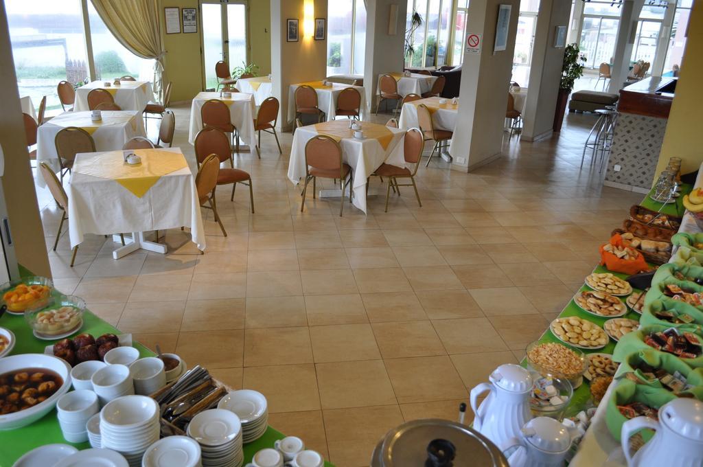 Hotel Golf Internacional Santa Teresita Exterior photo