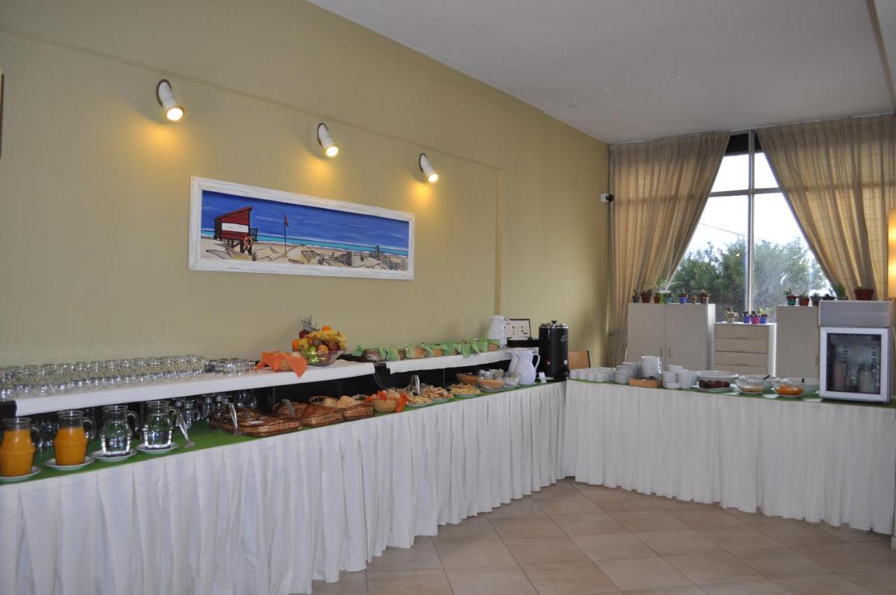 Hotel Golf Internacional Santa Teresita Exterior photo