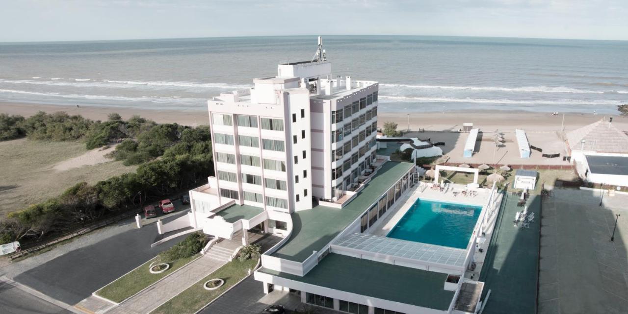 Hotel Golf Internacional Santa Teresita Exterior photo